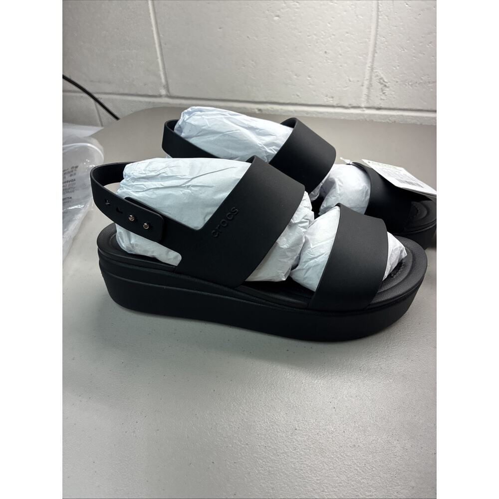 NEW BLACK WOMENS SIZE 10 BROOKLYN Low Wedge CROCS SANDALS